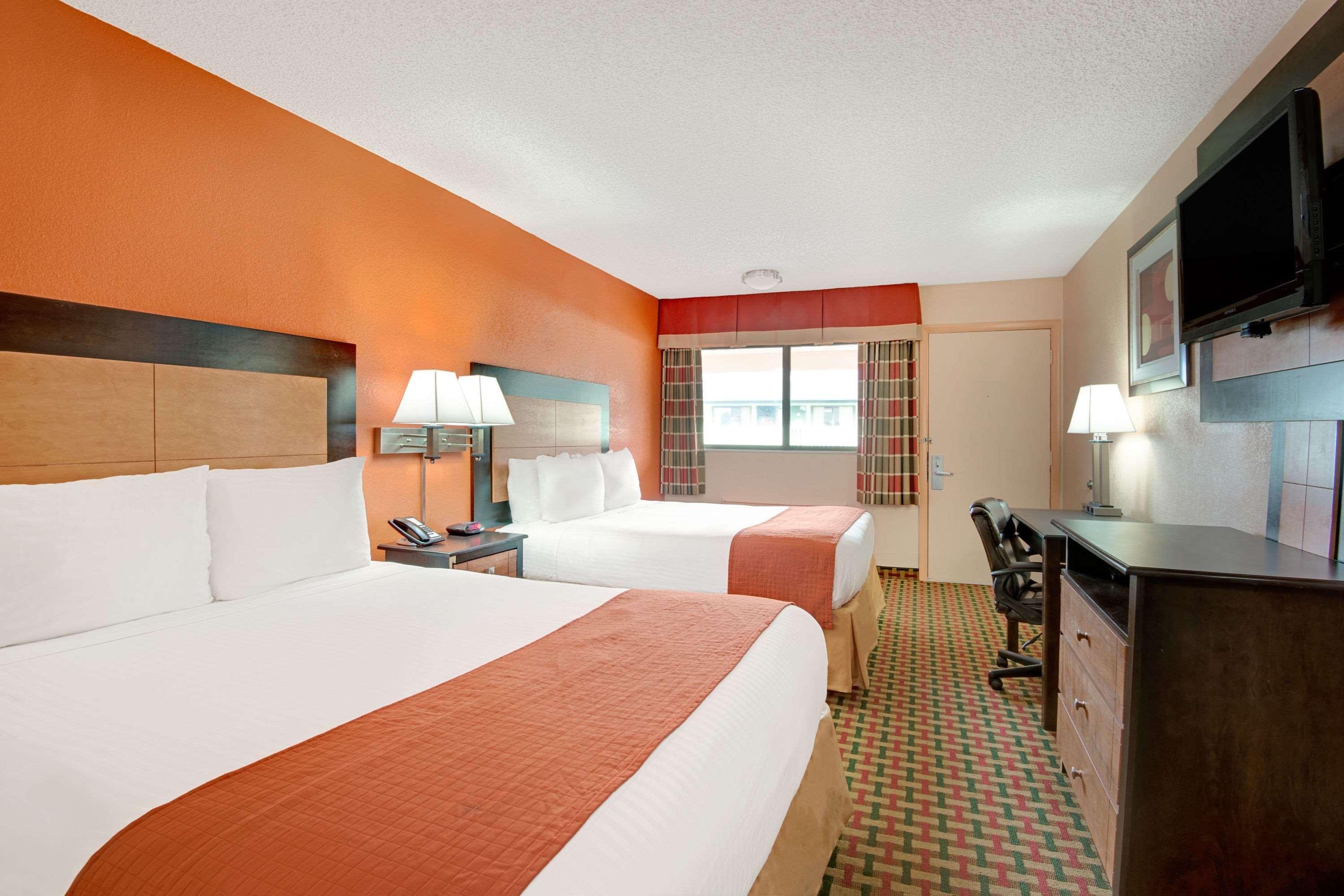 Days Inn By Wyndham Independence Eksteriør bilde